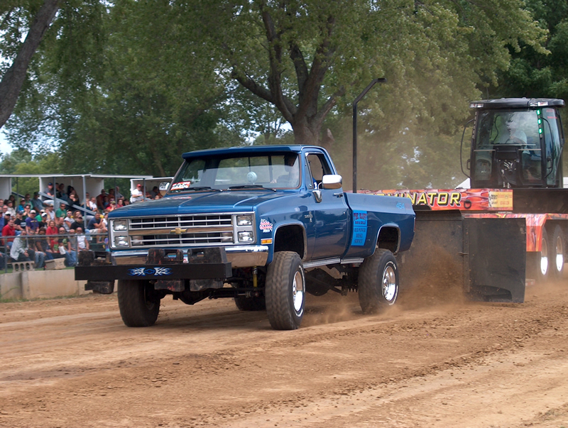 mayville truck and tractor pulls